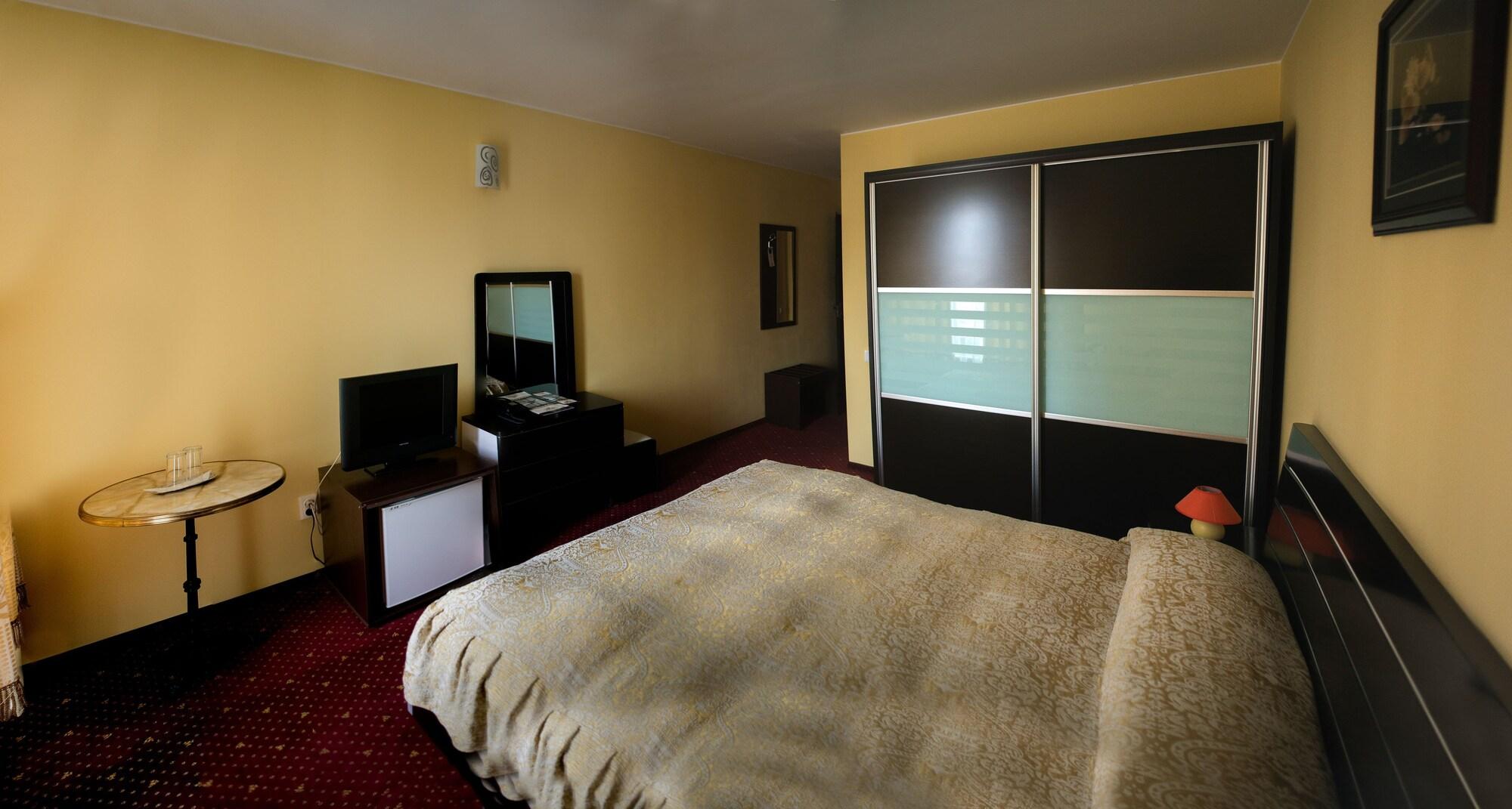 Hotel Regal Braşov Exteriör bild