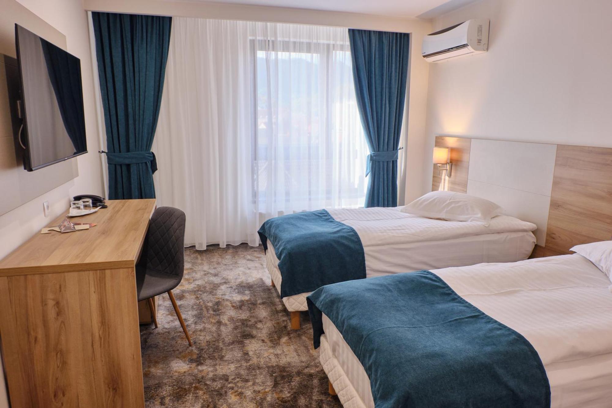 Hotel Regal Braşov Exteriör bild