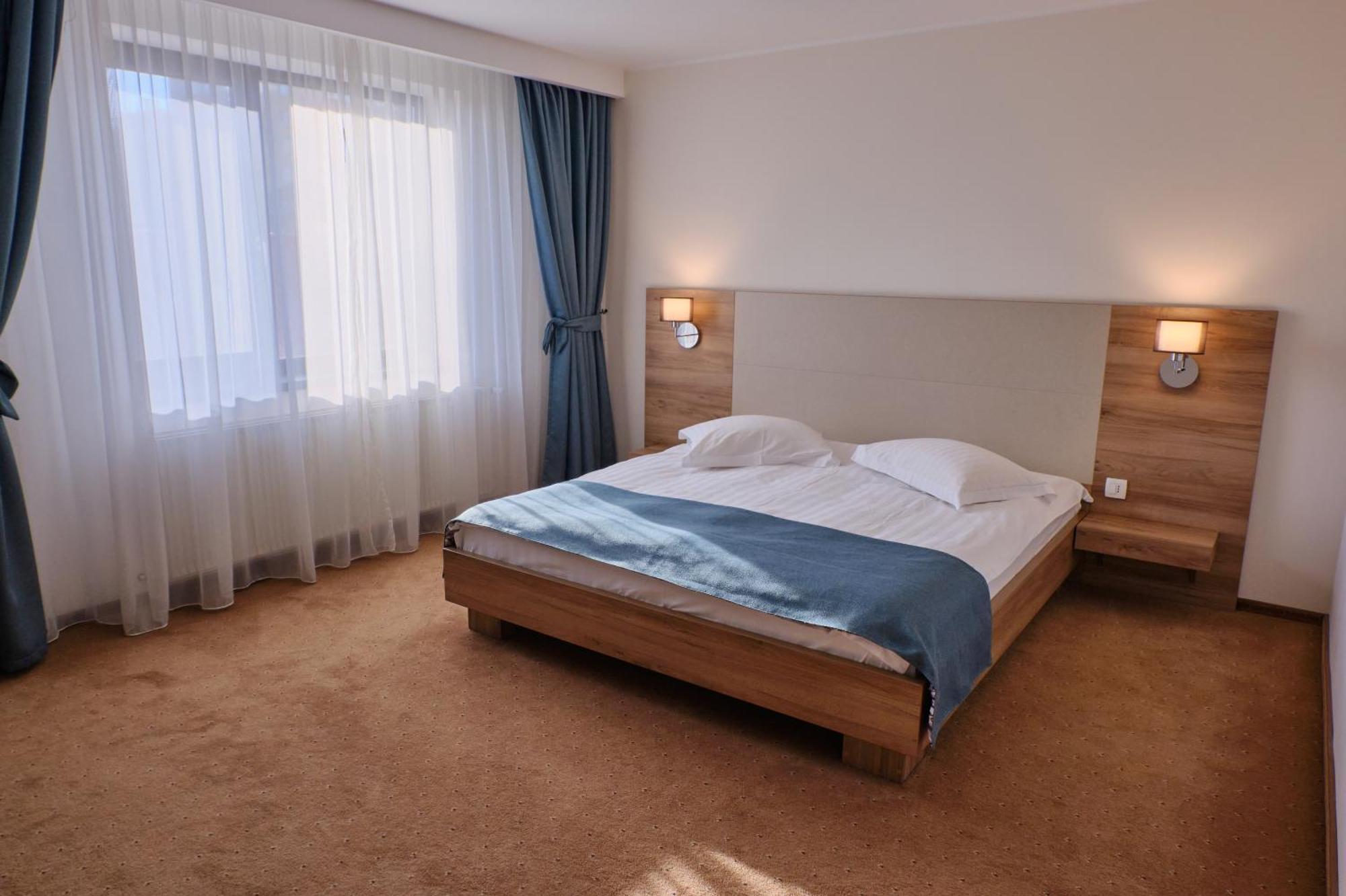 Hotel Regal Braşov Exteriör bild