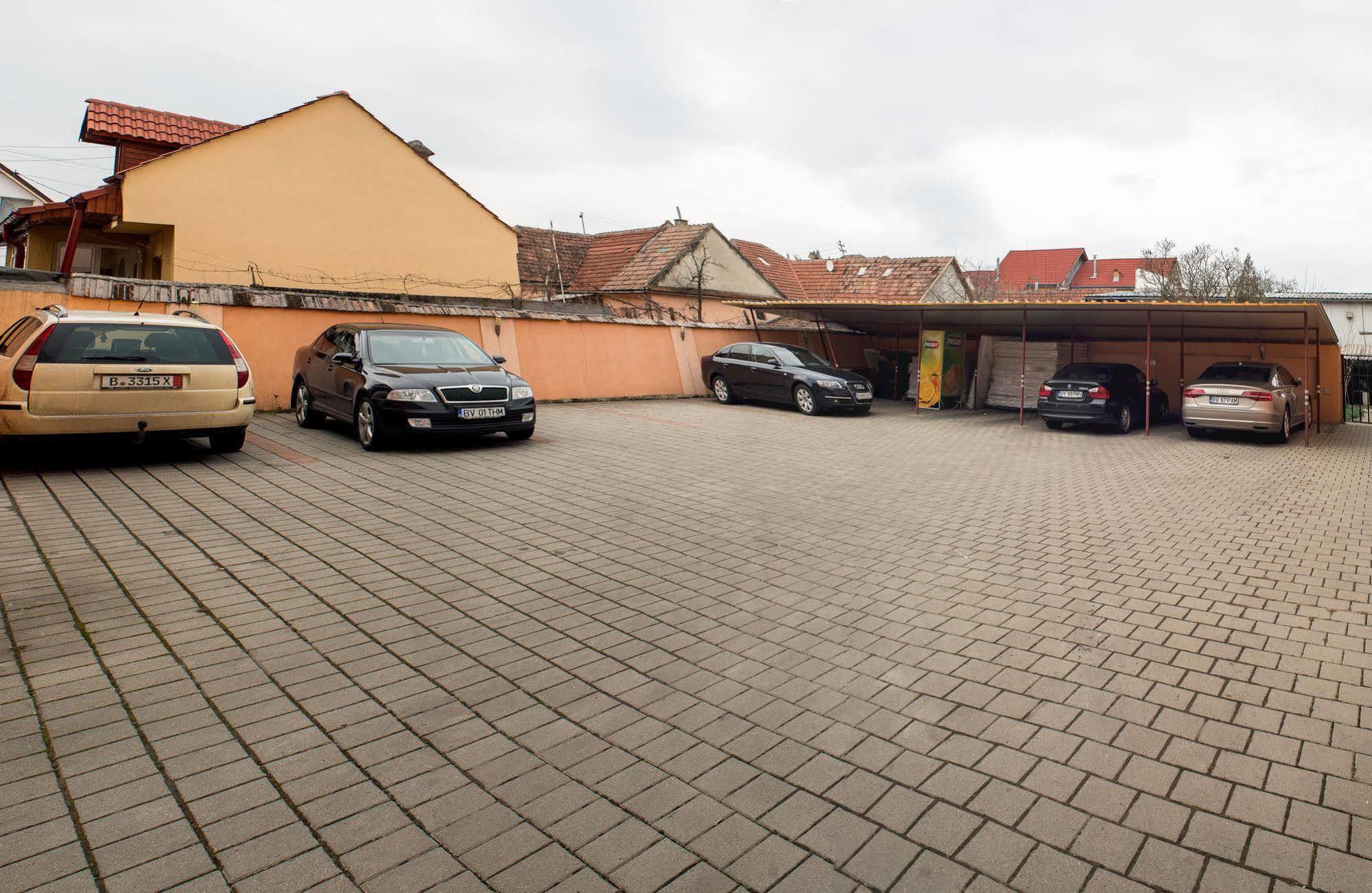 Hotel Regal Braşov Exteriör bild